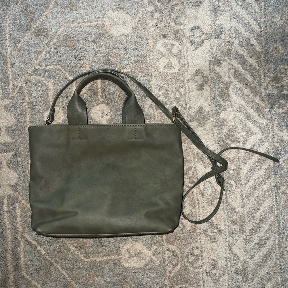 Universal Thread Crossbody/Hand Carry Bag Purse Green Tote Faux Lether Classic
